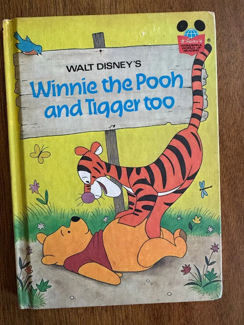 Vintage Disney Winnie the Pooh and Tigger Too Hardcover Book 1975 BCE